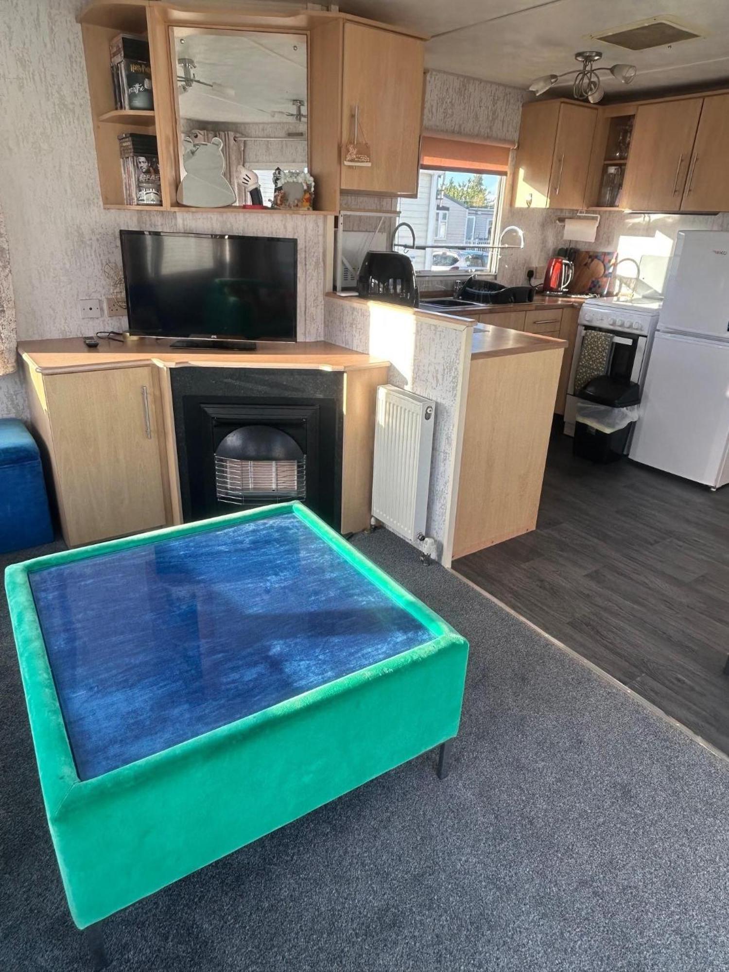 6 Berth Caravan For Hire By The Beach In Heacham, Norfolk Ref 21038C Esterno foto