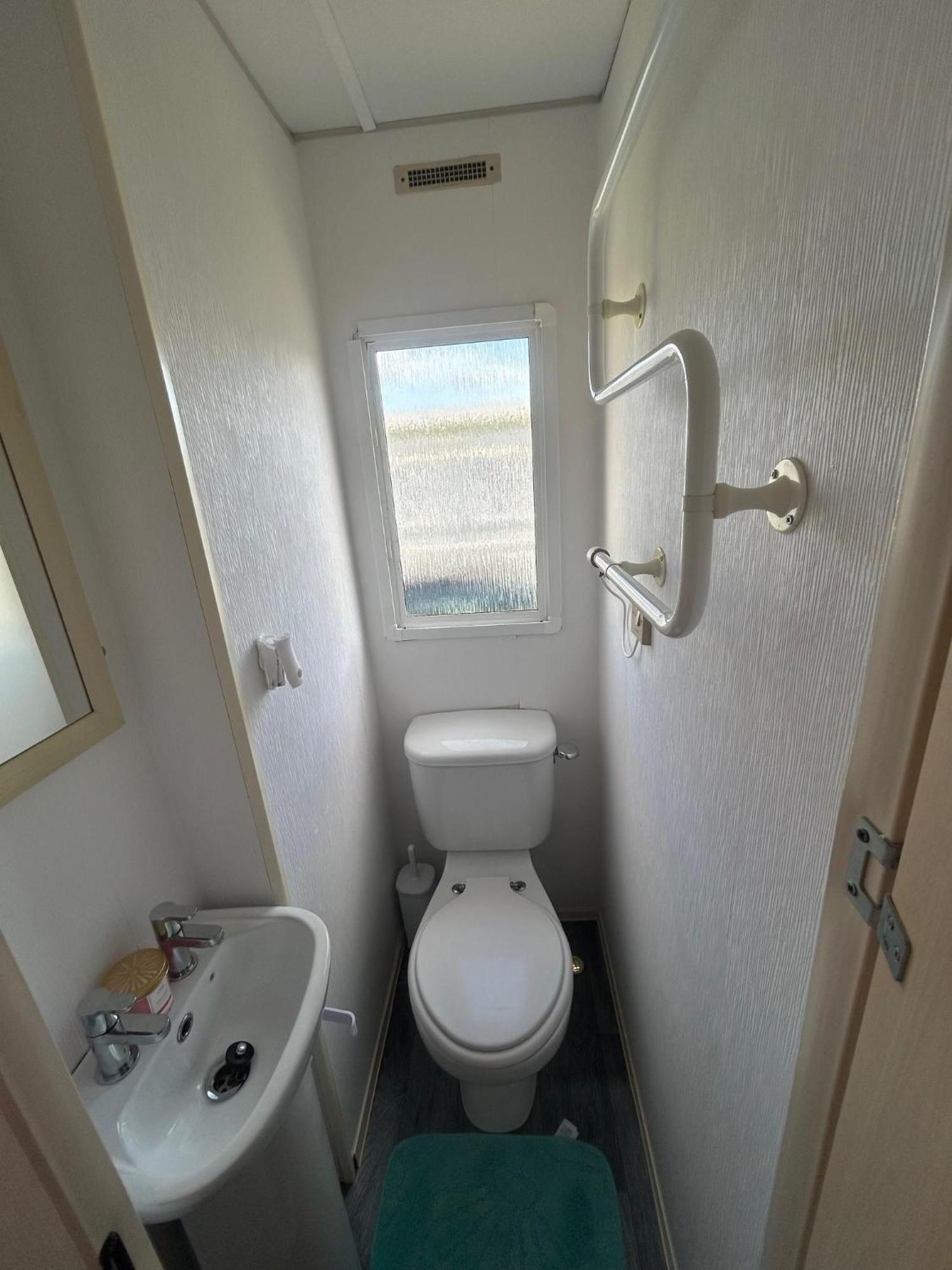 6 Berth Caravan For Hire By The Beach In Heacham, Norfolk Ref 21038C Esterno foto